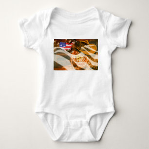 Cowboy Hat Lasso American Flag Sunray Baby Strampler
