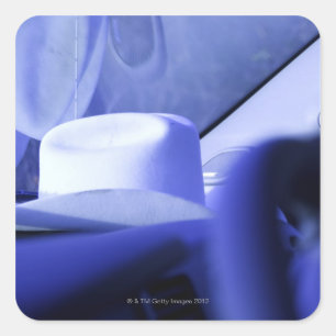 Cowboy-Hut im Dashboard von Truck Quadratischer Aufkleber