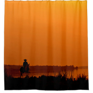Cowboy Männer reiten bei Sonnenuntergang Vintagen  Duschvorhang