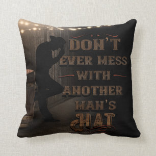 Cowboy Vermische Sich Nie Mit Der Mütze Eines Ande Kissen