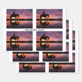 Cowboys bei Horseback bei Sunset Geschenkpapier Set