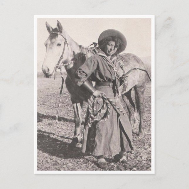 Cowgirl in der Reitgewohnheit der 1880er Postkarte (Vorderseite)