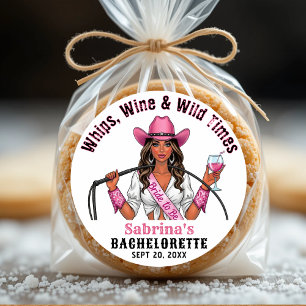 Cowgirl Junggeselinnen-Abschied Whips Wine & Wild Runder Aufkleber