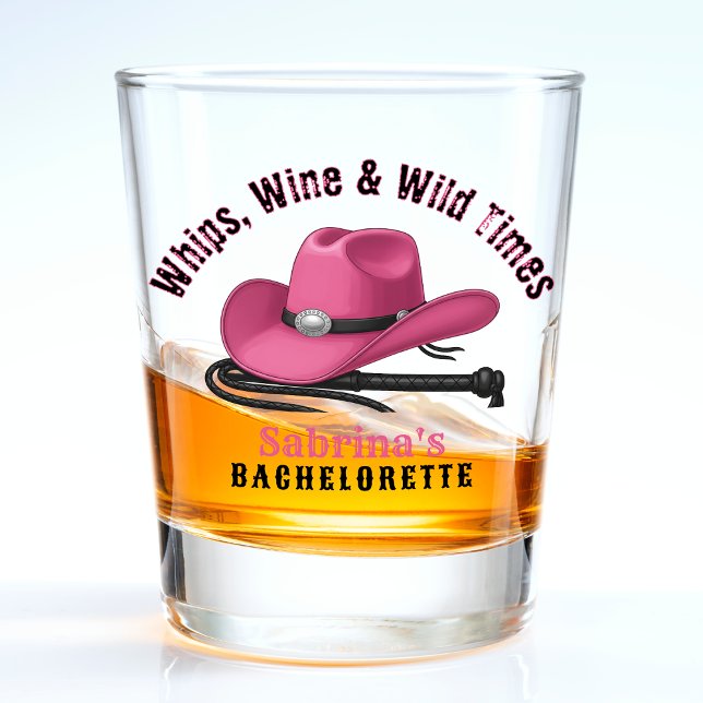 Cowgirl Junggeselinnen-Abschied Whips Wine & Wild  Schnapsglas (Cowgirl Bachelorette Party Whips Wine & Wild Times Shot Glass
)