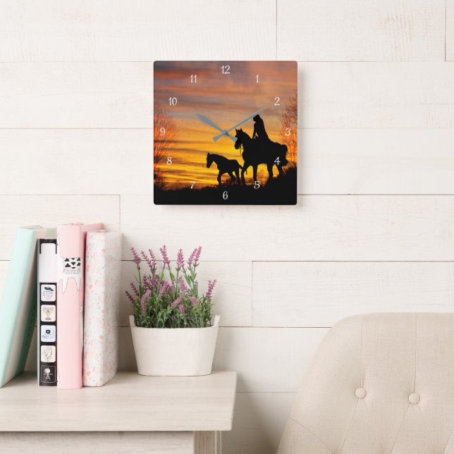 Cowgirl Sunset Trailride Wall Clock Quadratische Wanduhr (Lesesaal)