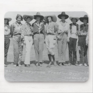 Cowgirls an Cheyenne-Grenztagen, 1929. Mousepad