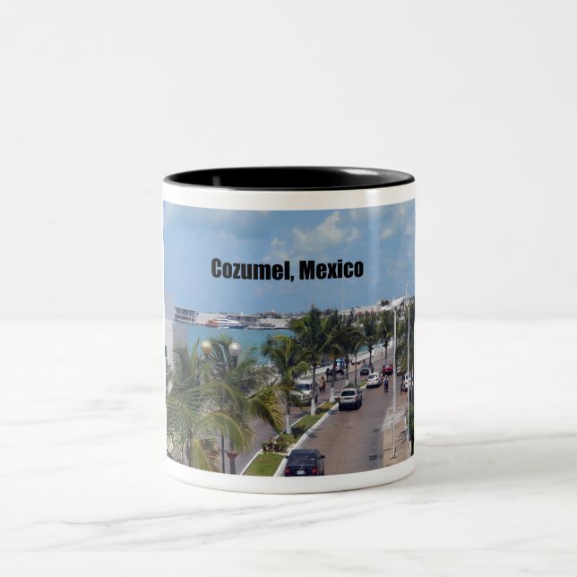 Cozumel, Mexiko Zweifarbige Tasse (Mittel)