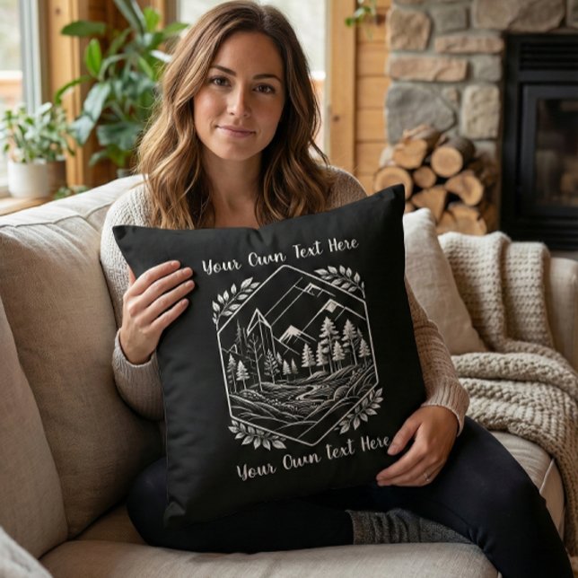 Cozy Cabin Decor River Mountain Your Text Kissen (Cozy Cabin Decor River Mountain Throw Pillow. Great home decor gift for nature lovers!)