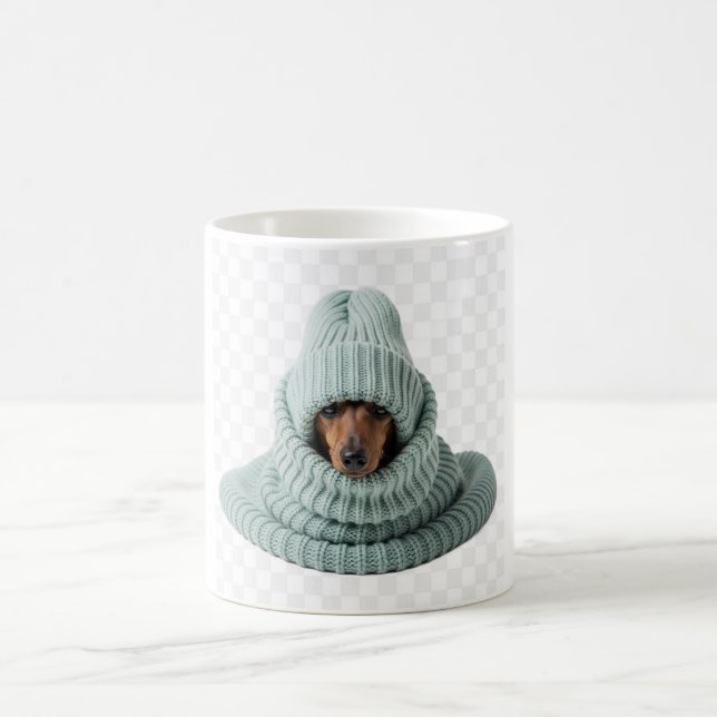 Cozy Dachshund in a Scarf and Beanie Kaffeetasse (Mittel)