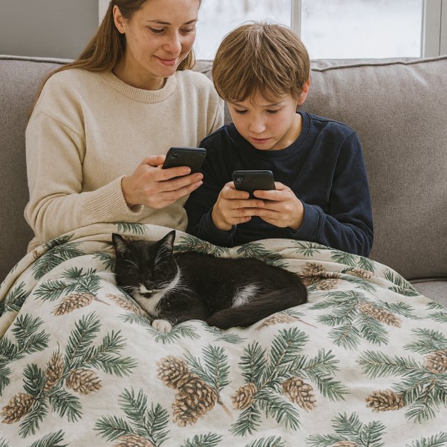 Cozy Evergreen and Pinecones  Fleecedecke (Cozy and warm fleece blanket featuring pine branches and pinecones. )