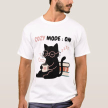 Cozy-Modus An T-Shirt mit süßer schwarzer Katze, K