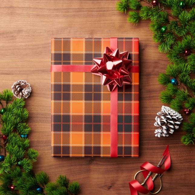  Cozy Orange & Black Karo-Weihnachtsgeschenk  Geschenkpapier (Feiertagsgeschenk)
