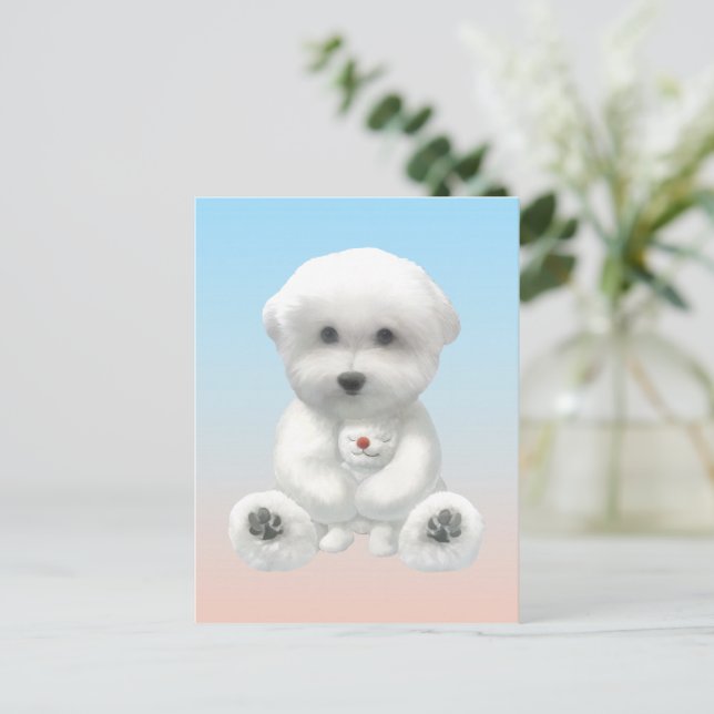 Cozy Plush Moment: Smiling Bichon Hugging Mini Pup Ankündigungspostkarte (Stehend Vorderseite)