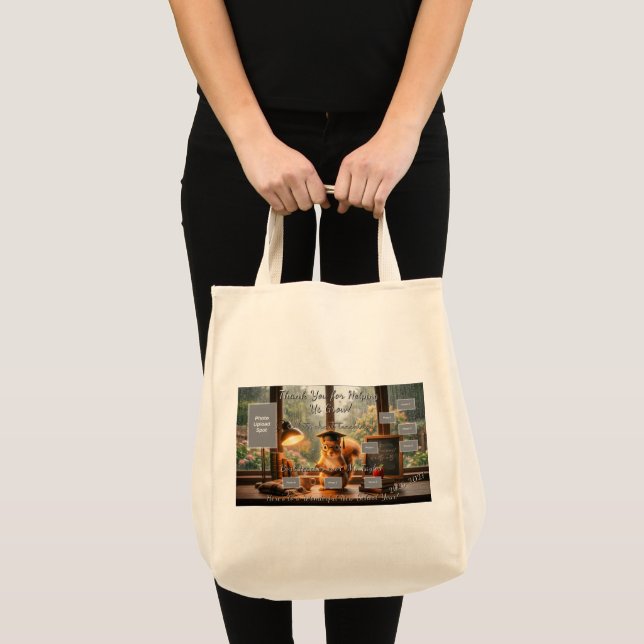 Cozy Rainy Day Squirrel Teacher Appreciation Tote Tragetasche (Vorderseite (Produkt))