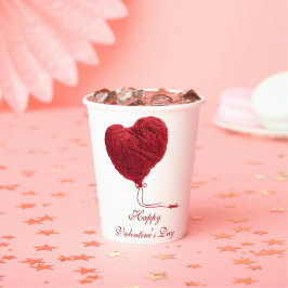 Cozy Yarn Heart for Valentines Pappbecher