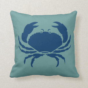 CRAB WHITE auf dunkelblauem, aquamarinem Kissen