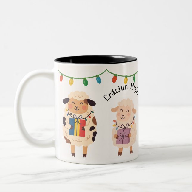 Crăciun Mișto Sheep Gift Romanian Holiday Zweifarbige Tasse (Links)