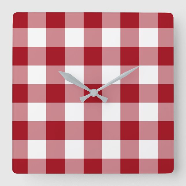 Cranberry Red and White Checked Gingham Pattern Quadratische Wanduhr (Vorderseite)
