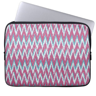 Cranberry und Aquamarines iKat ZigZag Muster Laptopschutzhülle