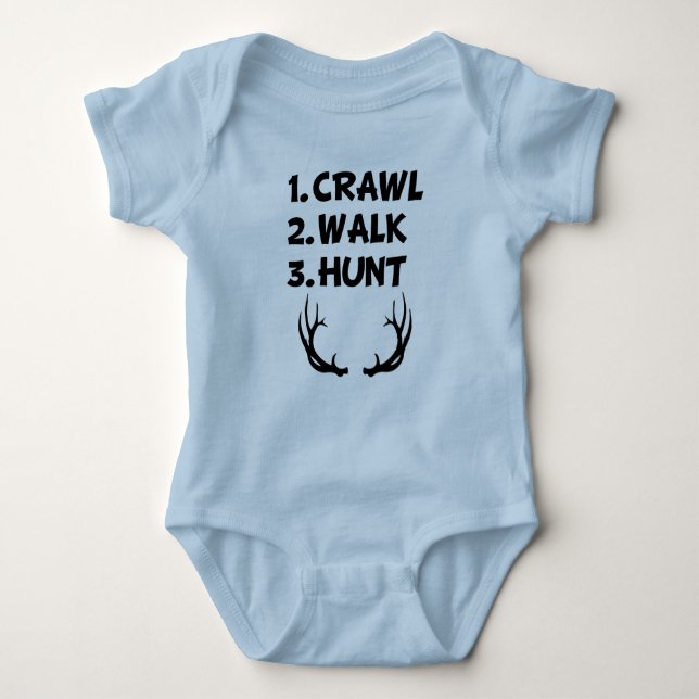 Crawl Walk Hunt Baby Junge Shirt (Vorderseite)