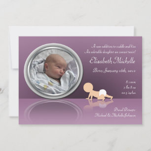 Crawling Baby Reflection Geburtshinweise Ankündigung