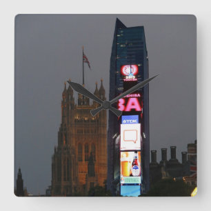 Crazy! New York City meets London Quadratische Wanduhr