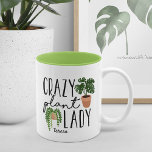 Crazy Pflanze Lady | Funny Personalisiert Pflanzen Zweifarbige Tasse<br><div class="desc">Verschenken Sie Ihrem Lieblingssänger in der Pflanze diesen niedlichen und lustigen Schlamm mit zwei töpften Pflanze-Illustrationen und der Phrase "verrückte Pflanze Lady". Personalisieren Sie das mit einem Namen unten.</div>