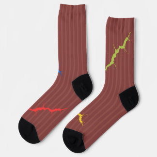 Crazy Socks bunt rips auf dunkelrot Socken