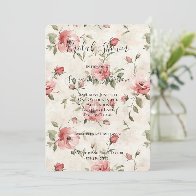 Cream Blush Pink Roses Floral Bridal Shower Einladung (Stehend Vorderseite)