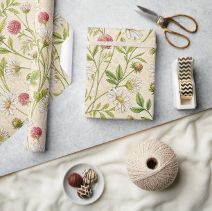 Cream Boho Wiese mit Gänseblümchen und Klee Geschenkpapier