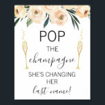 Cream Floral Glasses Brautparty signieren Poster<br><div class="desc">Cream Floral Brillen Brautparty Pop Champagne Sign Suchen Sie ein modernes,  einfaches,  aber elegantes Brautparty? Dieses Design ist mit einem blass blütigen Blumenmuster oben und zwei Champagnergläsern auf beiden Seiten der Überschrift gestaltet.</div>