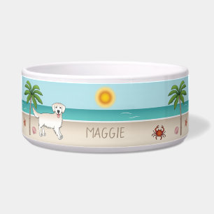 Cream Golden Retriever an einem tropischen Sommers Napf