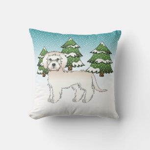 Cream Mini Goldendoodle Hund in einem Winterwald Kissen