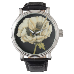Cream Poppy Blume im schwarzen Hintergrund Armbanduhr