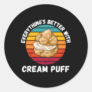 Cream Puff ist mit Creme Puff alles besser Runder Aufkleber