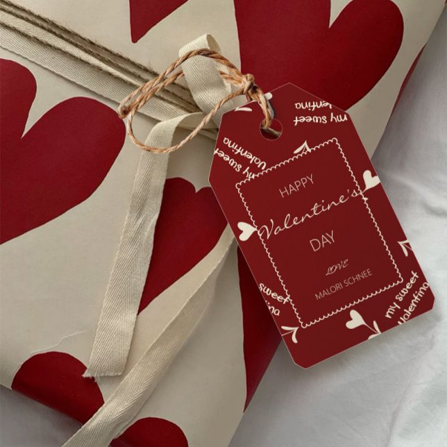 Cream Script Hearts on Burgundy– Valentine pattern Geschenkanhänger (Von Creator hochgeladen)