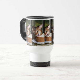 Cream & Whiskers – Elegante Katze Reisebecher