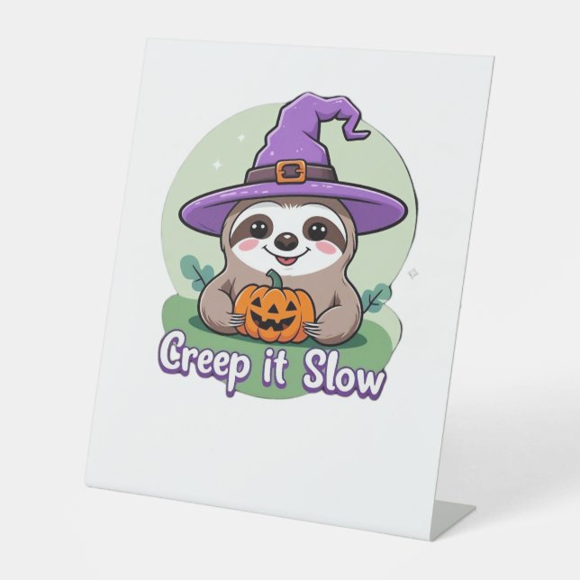 Creep It Slow � Cute Halloween Sloth Shirt with Pu Sockelschild (Vorderseite)