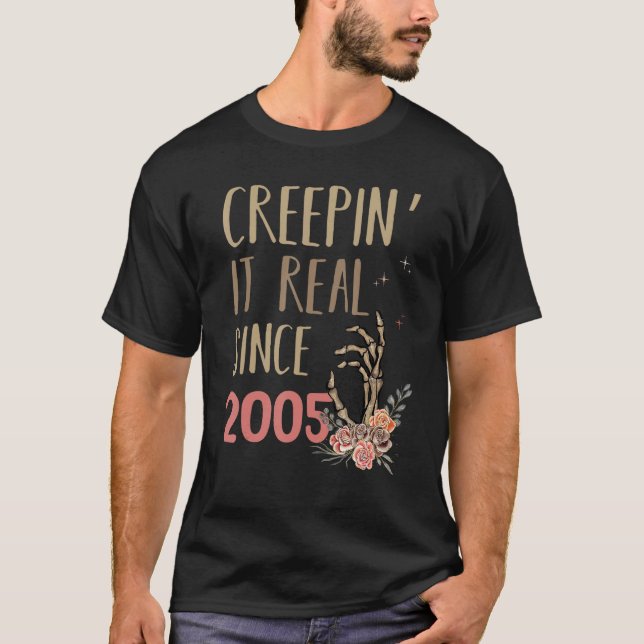 Creepin It Real Halloween Retro 2005 Holiday Spook T-Shirt (Vorderseite)