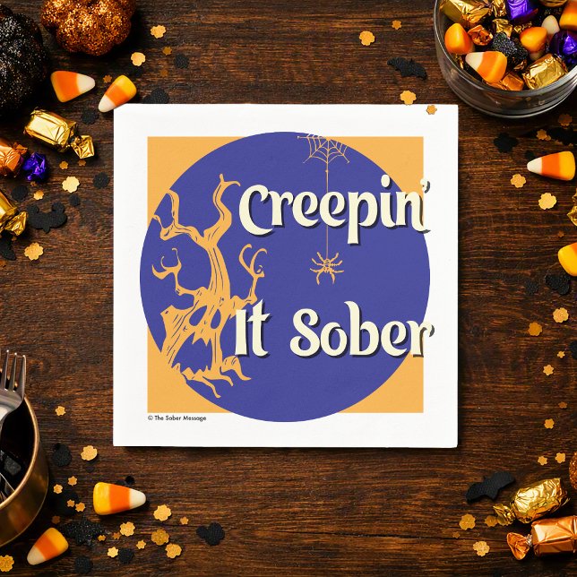 Creepin’ It Sober | Halloween-Suchtfrei-Feier Serviette (Creepin' It Sober slogan napkins for sober, recovery‑minded Halloween celebrations)
