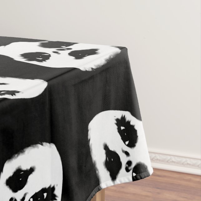 Creepy Doll Faces Tischdecke (Beispiel)