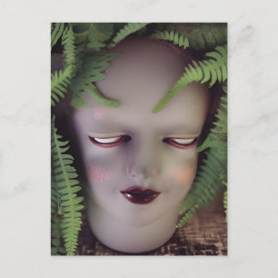 Creepy Doll Fern Planter Postkarte