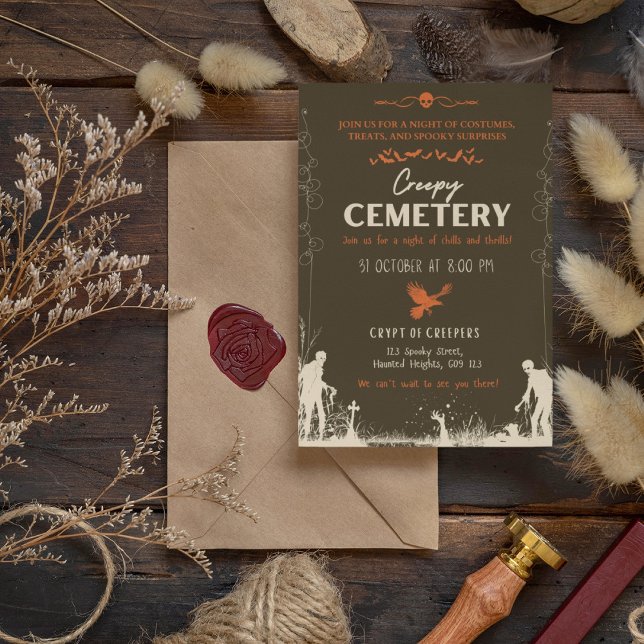 Creepy Friedhof Pearl mit Carrot Orange Akzent Einladung (Creepy Cemetery Pearl with Carrot Orange Accent Invitation Cover from The Beekeeper Store)