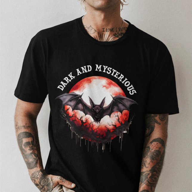 Creepy Gothic Dark & Mysterious Unisex Halloween T-Shirt (Von Creator hochgeladen)