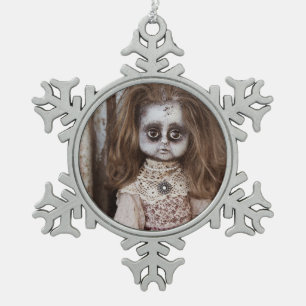 Creepy gotische Porzellan-Puppe viktorianisches Schneeflocken Zinn-Ornament