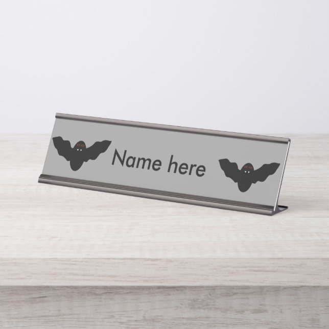 Creepy Halloween Vampire Bat Custom Desk Zeichen Schreibtischnamensplakette (Vorderseite )