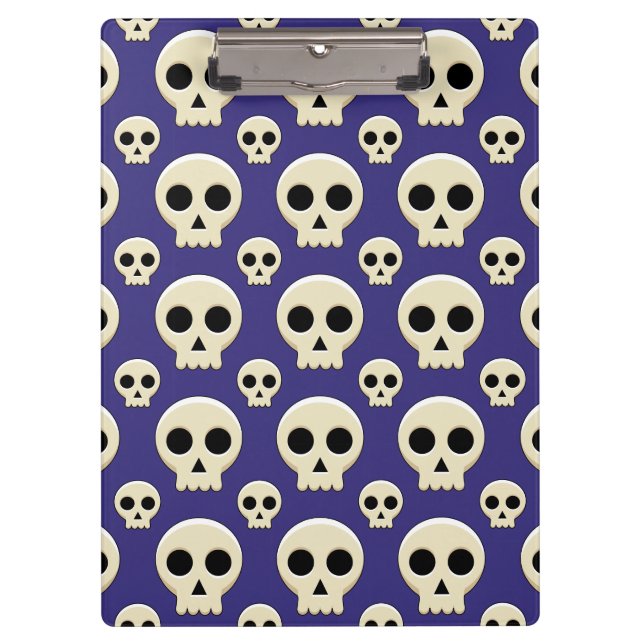 Creepy Niedlich Kawaii Goth Skull Pattern Klemmbrett (Vorderseite)
