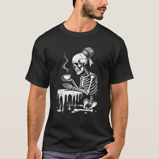 Creepy Niedlich Skeleton Drink Kaffee Funny Gothic T-Shirt (Vorderseite)