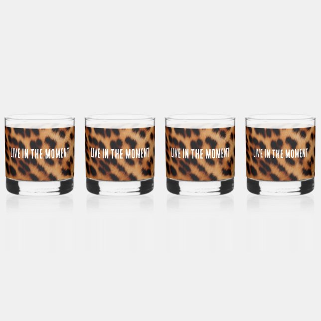 Creme Brown Leopard Print Whiskyglas (Vorderseite)