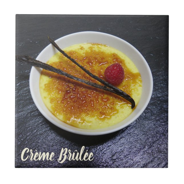 Creme brulae auf Tonschiefer mit Himbeere und Vani Fliese (Vorderseite)